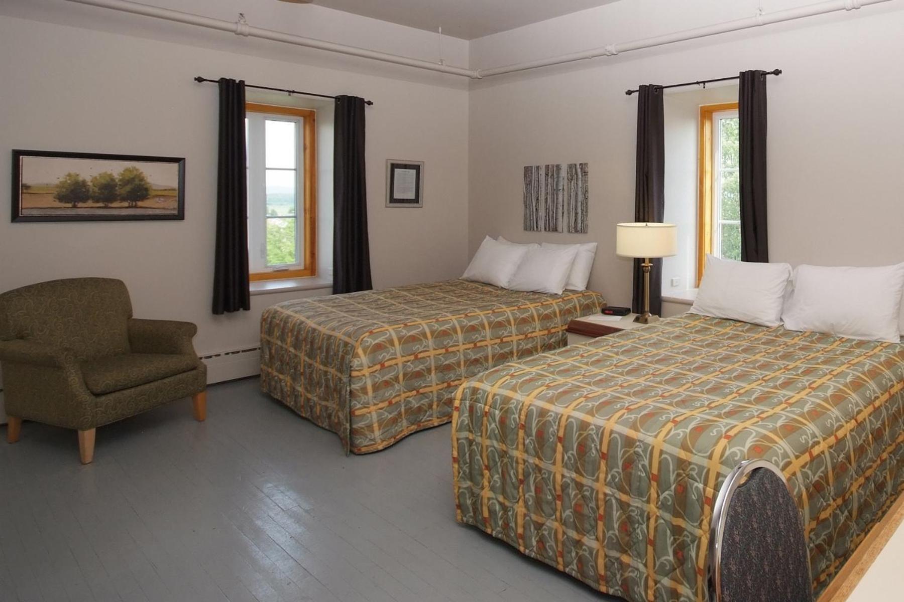 Auberge Du Couvent Saint-Casimir Екстериор снимка